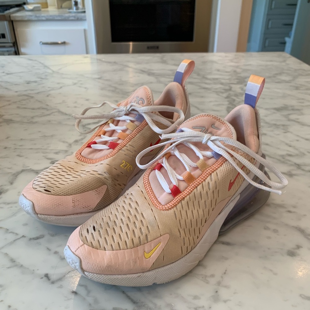 Nike Air Max 270